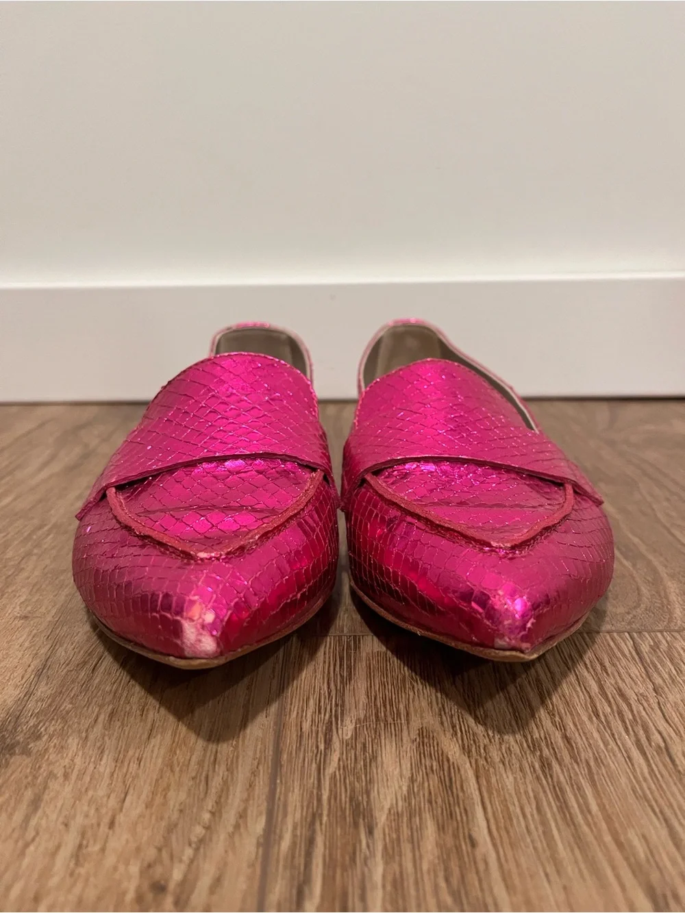 AGL softy pointy toe moccasin loafer Fuschia snake - Picture 5 of 16